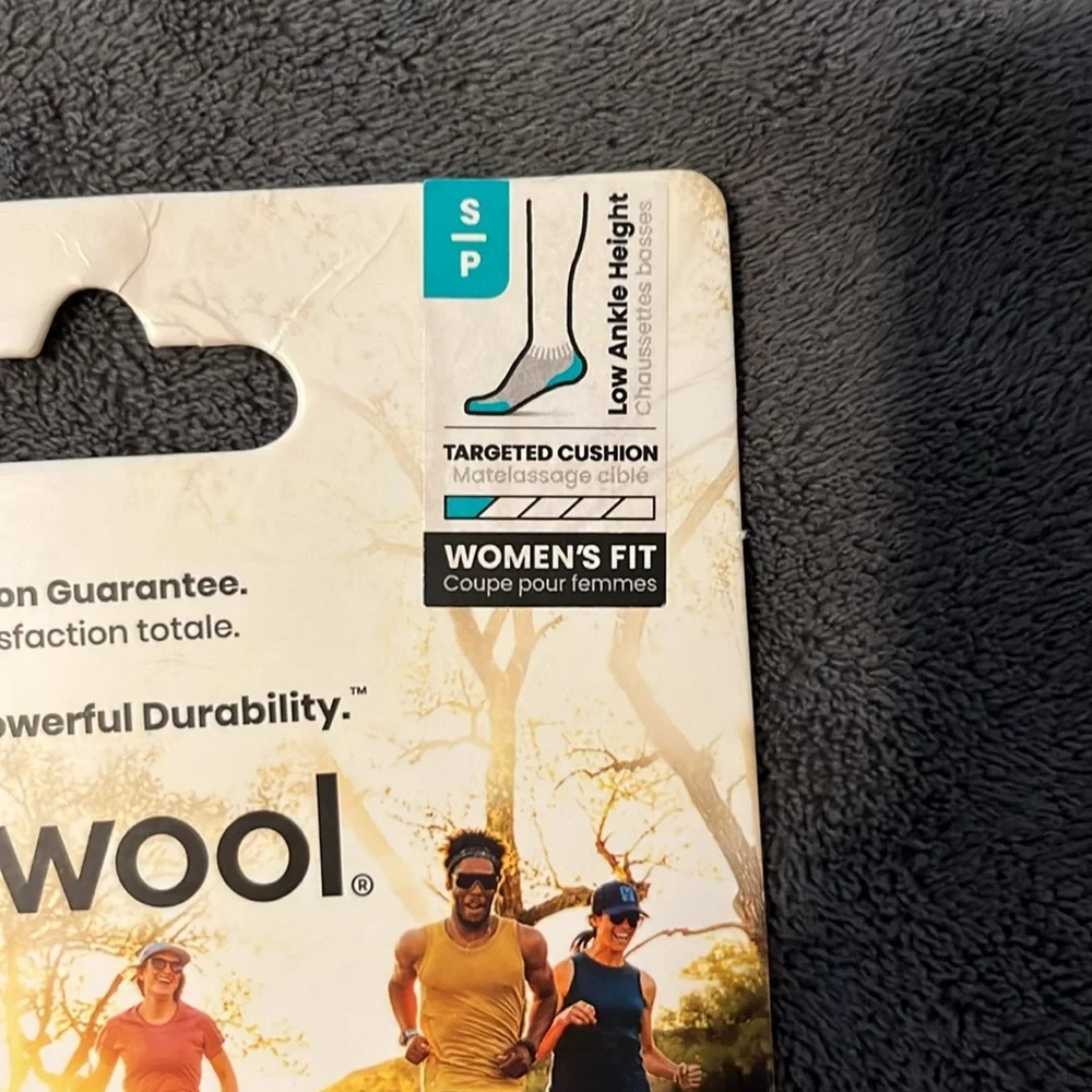 Smartwool RUN Women’s Athletic Socks - Small 🏃🏻‍♀️ - Picture 2 of 6